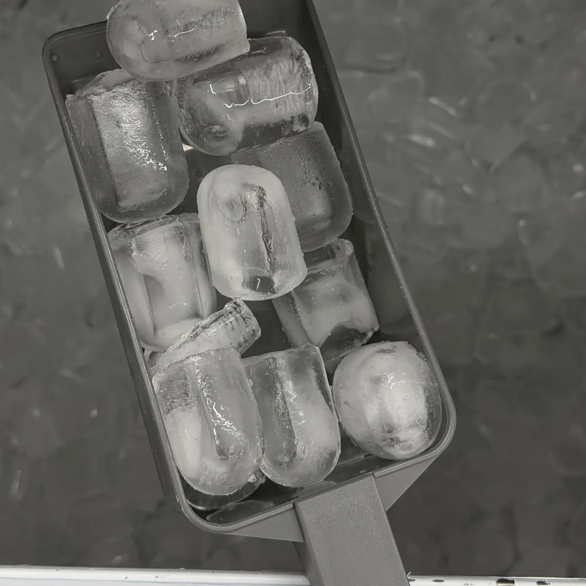 Gelo cristalino produzido pela Luke Ice